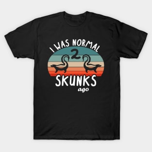 Normal skunk retro farts fart fans T-Shirt